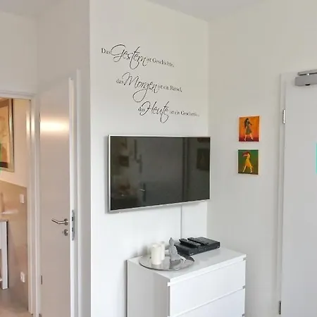 La Petite *
